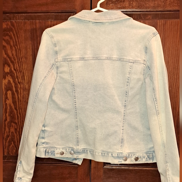 White washed denim jacket - Picture 2 of 4